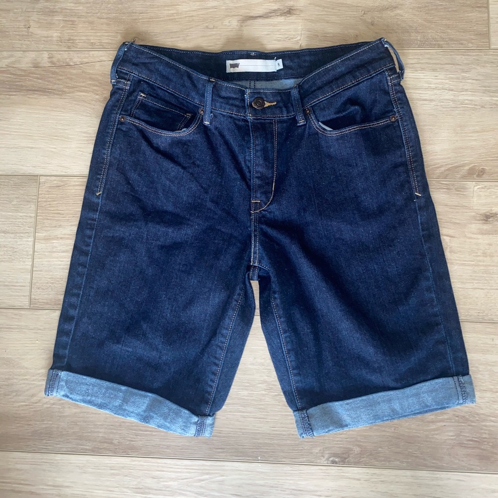 Levi mid thigh length dark blue Jean shorts